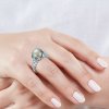 Zlatý prsten s perlou a diamanty