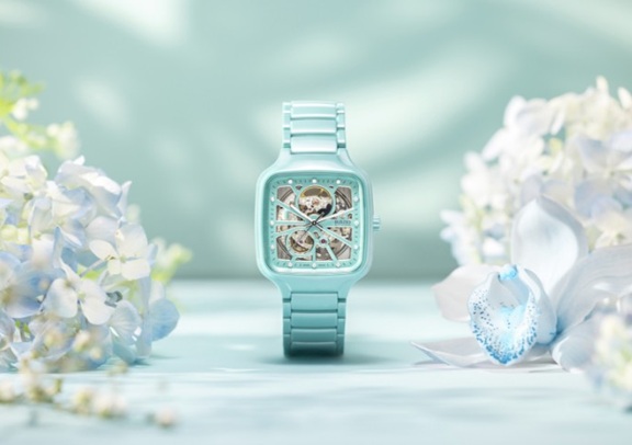rado-true-square-automatic-open-heart_576x400